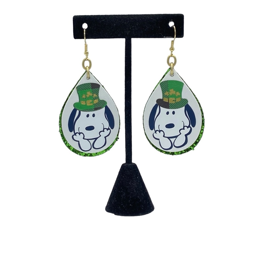 St.Patricks Day Snoopy Faux Leather Teardrop Earrings - Picture 5 of 7